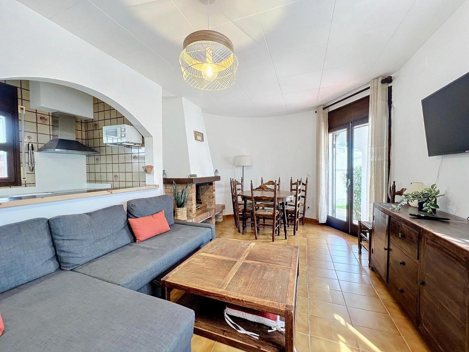 Requesens Villa Empuriabrava Exteriör bild